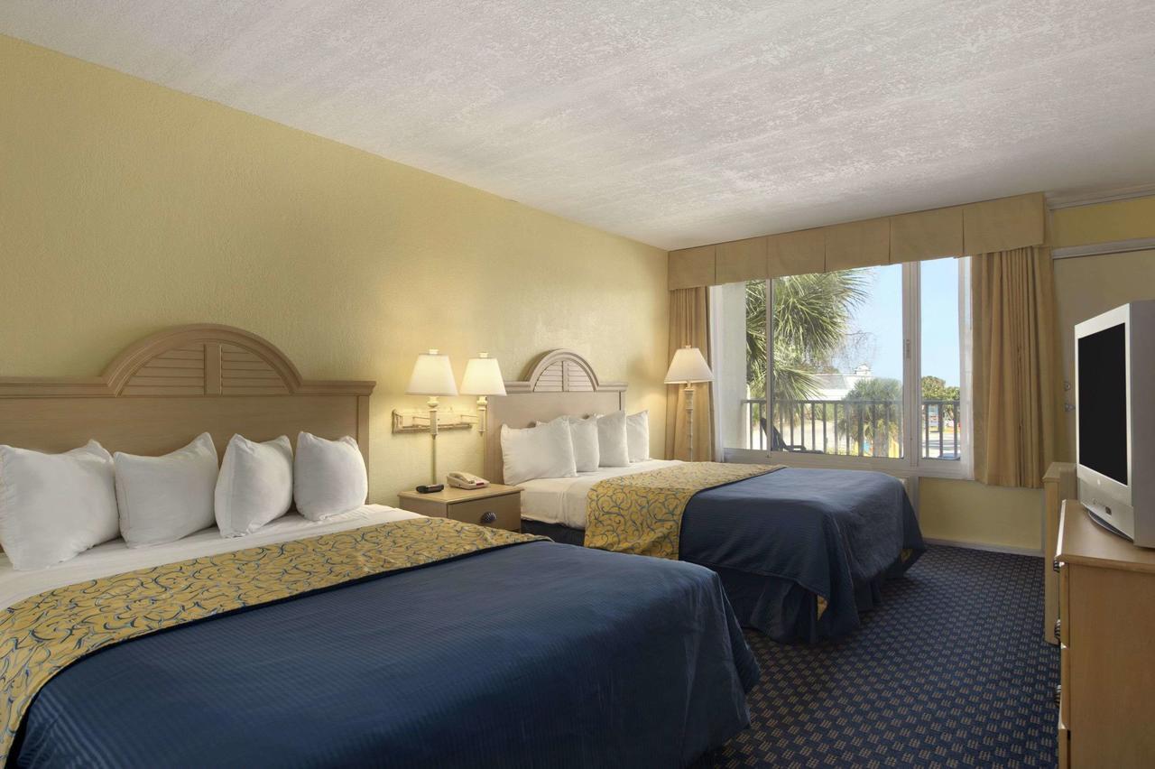 Days Inn By Wyndham Lenox Ma Экстерьер фото